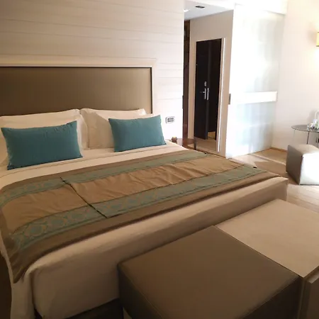 Hotel Ariston & Apartments-2